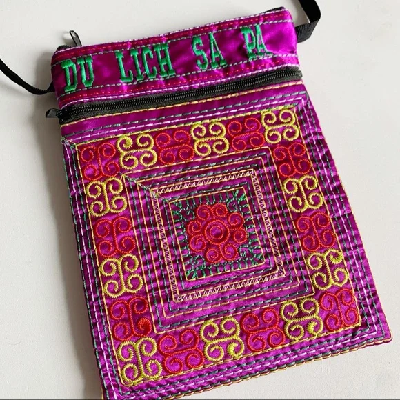 Colorful Crossbody Purse From Vietnam Souvenir Multicolor - Picture 4 of 4